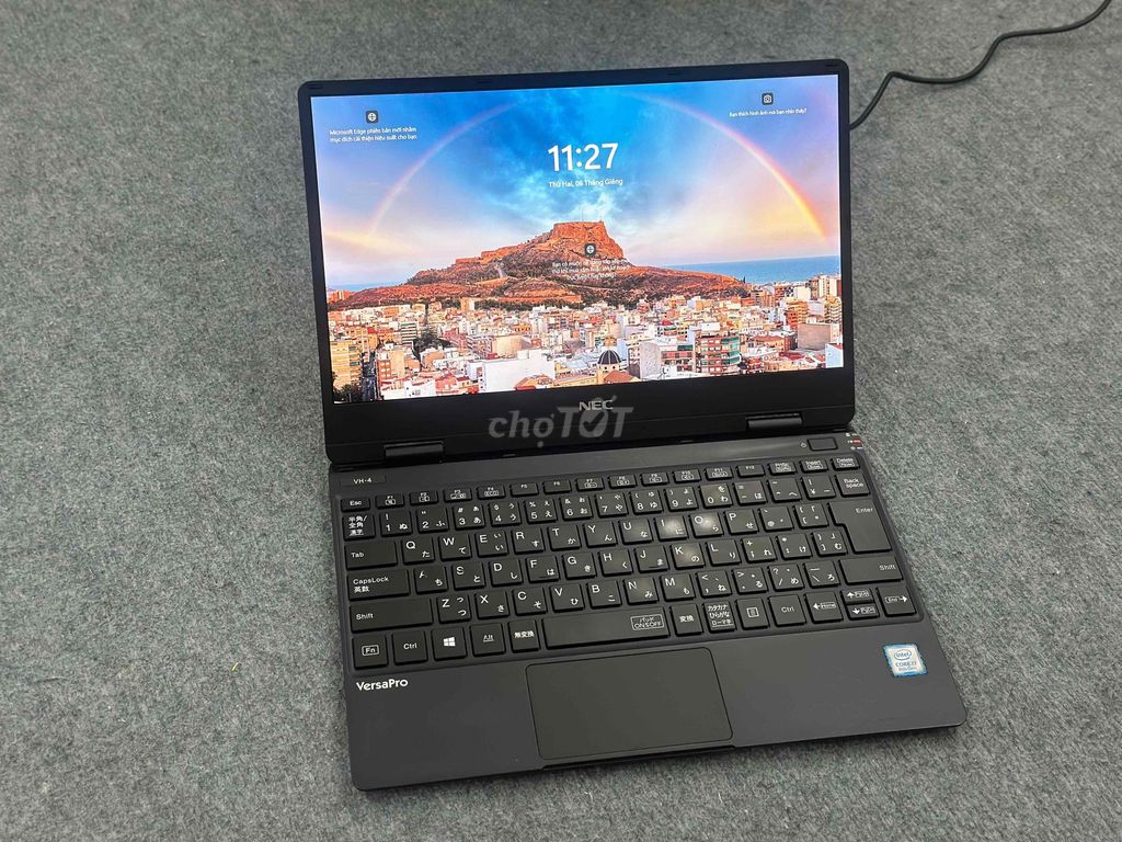 Nec VH-4 i7 Gen 8