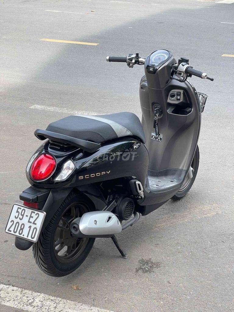 Honda Scoopy 2022 Nâu đen 22.000 km. Mua bán Xe máy tại Thành phố Thủ Đức Tp Hồ Chí Minh được đăng bởi iMotorbike Tiến Lộc hình 6