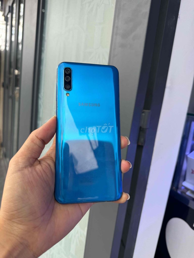 Samsung A50 6/128GB Xanh. Mua bán Điện thoại tại Quận Ninh Kiều Cần Thơ được đăng bởi Thổ Địa  hình 1