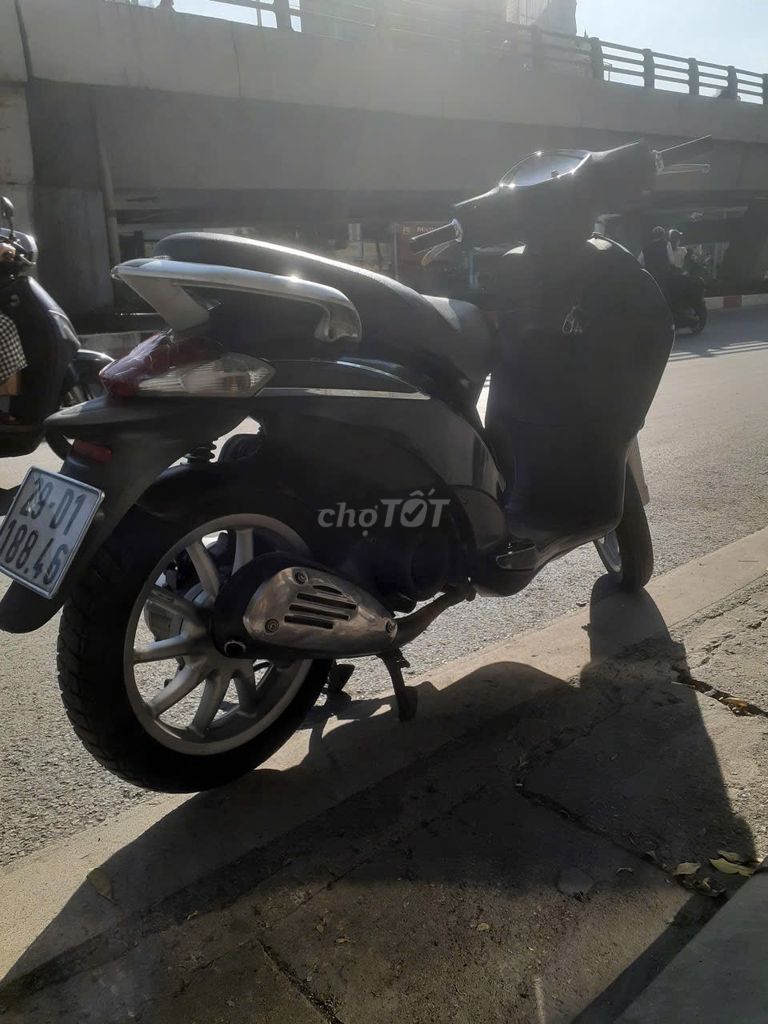 Xe rất tốt mình dùng giữ gìn anh mua đi tốt ak. Mua bán Xe máy tại Quận Hai Bà Trưng Hà Nội được đăng bởi Nguyễn anh tuấn hình 1