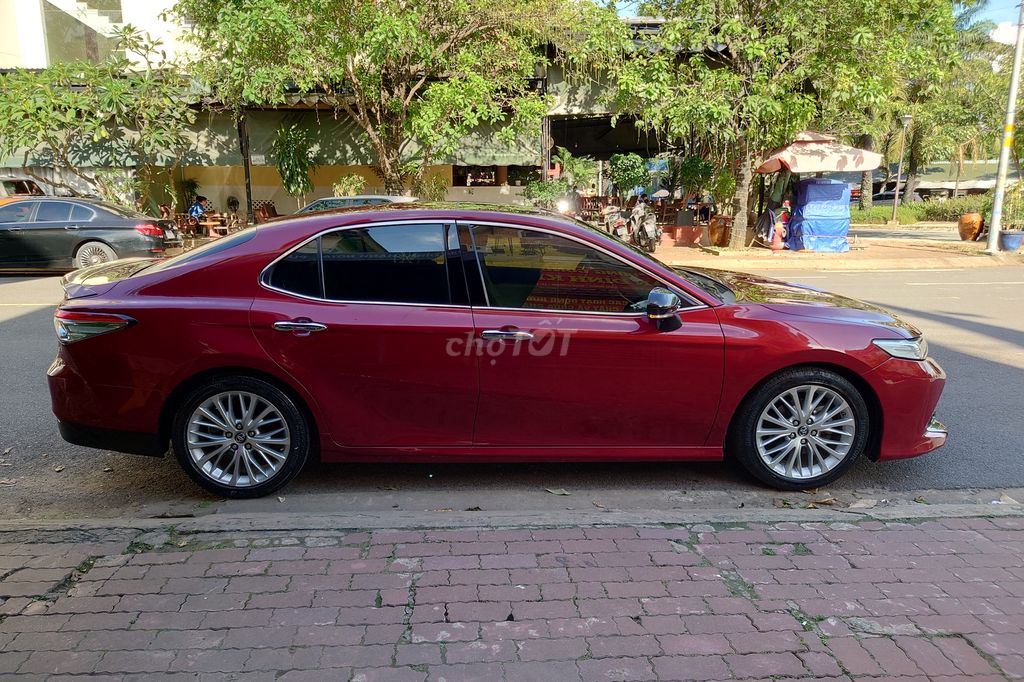 Toyota Camry 2019 2.5Q - 79000 km. Mua bán Ô tô tại Quận Bình Tân Tp Hồ Chí Minh được đăng bởi ĐẶNG HOÀNG HẢI hình 4