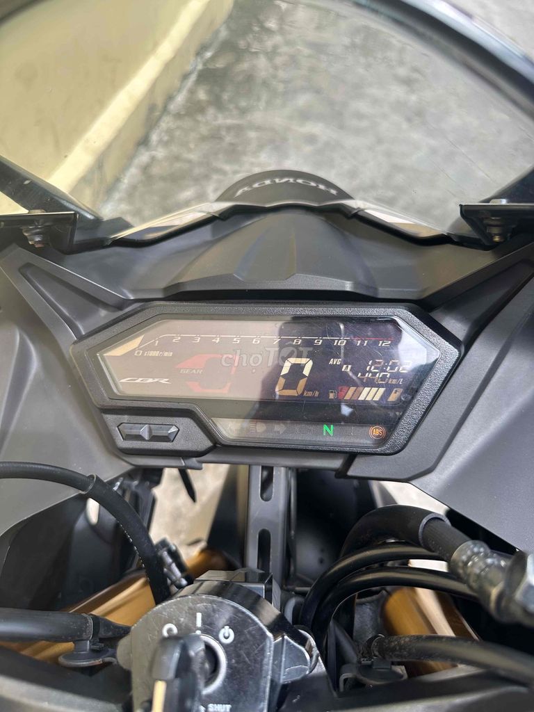 xe em cần bán ạ. Mua bán Xe máy tại Quận Tân Bình Tp Hồ Chí Minh được đăng bởi Công Bình hình 5