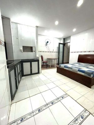 Phòng gần Cộng Hoà, Hoàng Hoa Thám, VHU, VAA, chủ nhà