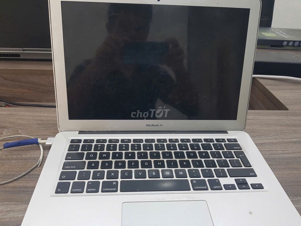 Apple Macbook Air A1466 2015 Bạc. Mua bán Laptop tại Quận Hà Đông Hà Nội được đăng bởi Dũng hình 1