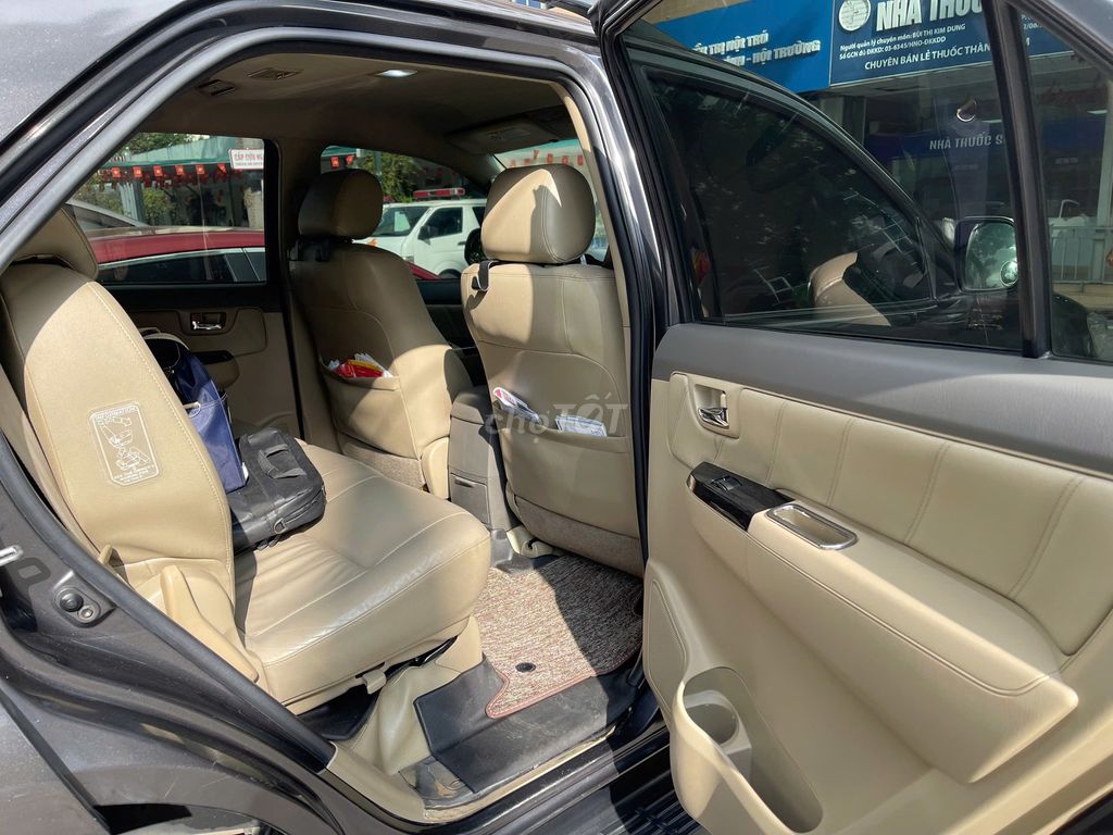 Toyota Fortuner 2012 Đẹp không đối thủ XUẤT SẮC. Mua bán Ô tô tại Quận Thanh Xuân Hà Nội được đăng bởi Vạn Phát  Auto hình 8
