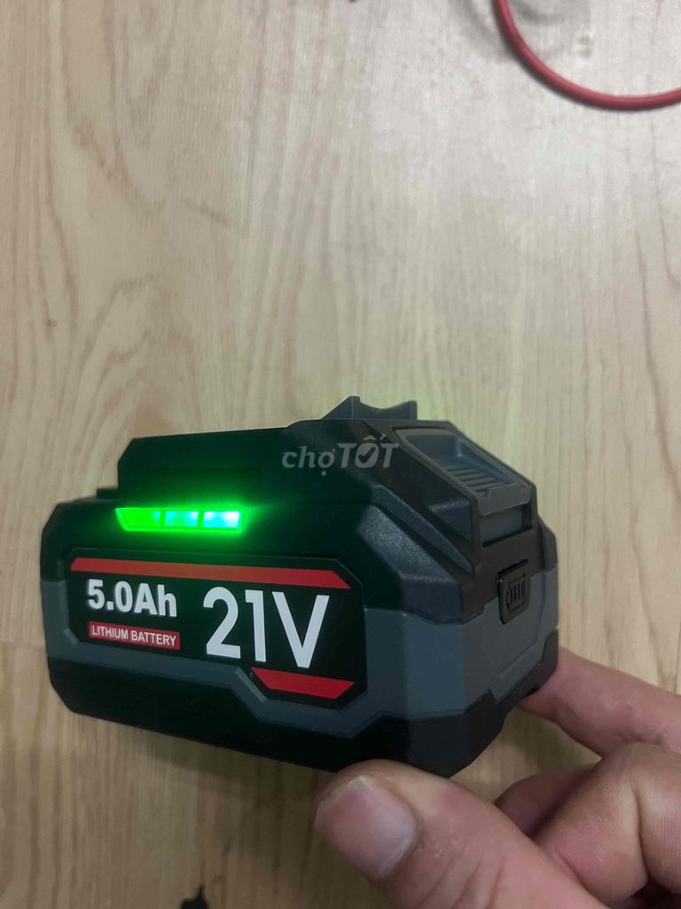 Pin Makita 21v 4Ah