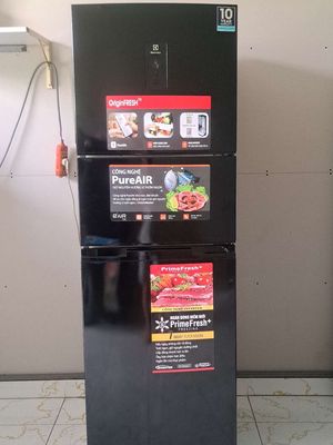 Tủ lạnh Electrolux Inverter 337L đen. Mua bán Tủ lạnh tại Huyện Bình Chánh Tp Hồ Chí Minh được đăng bởi công lê