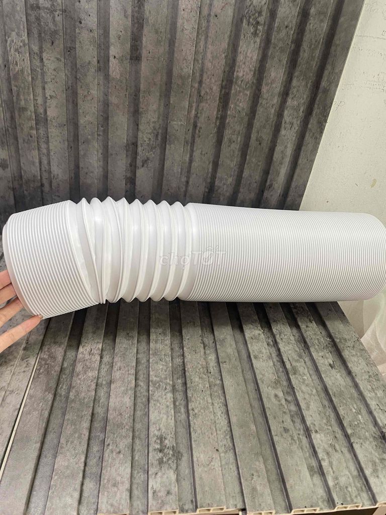 Ống thoát khí Máy lạnh, điều hòa dài 2 mét. Mua bán Máy lạnh, điều hoà tại Huyện Nhà Bè Tp Hồ Chí Minh được đăng bởi Trân hình 1