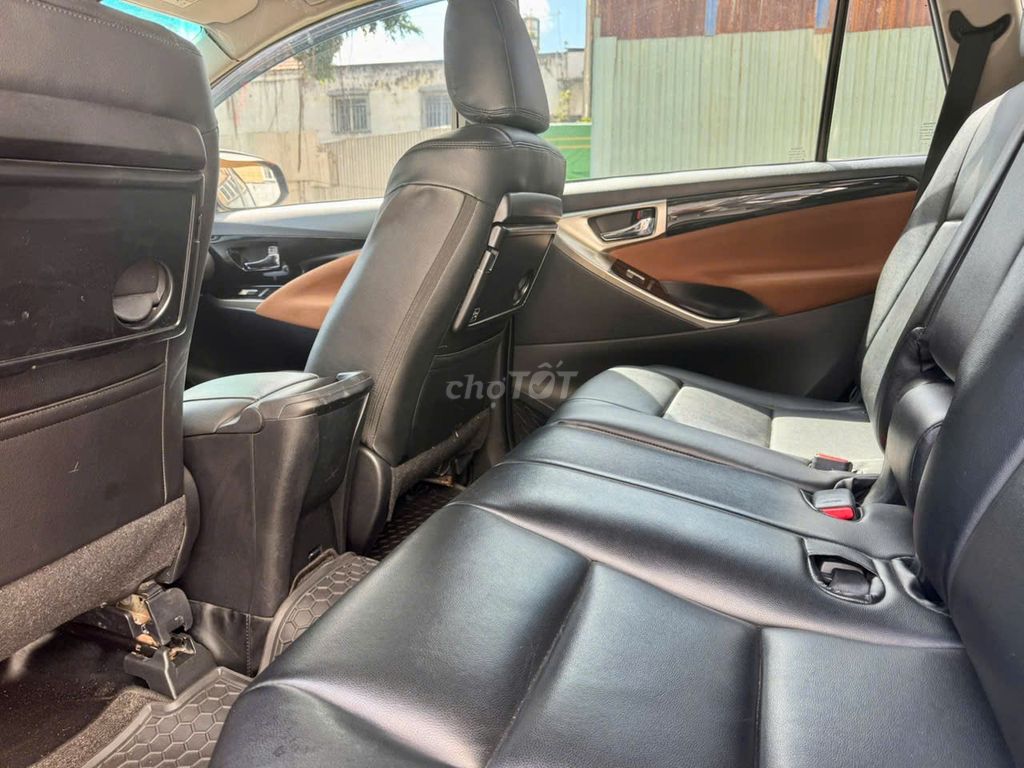 Toyota Innova 2.0G đời xe: 2018 Số tự động 8 chỗ. Mua bán Ô tô tại Huyện Hóc Môn Tp Hồ Chí Minh được đăng bởi Mr Nhựt chuyên xe hơi lướt chuẩn Toyota Sure hình 12