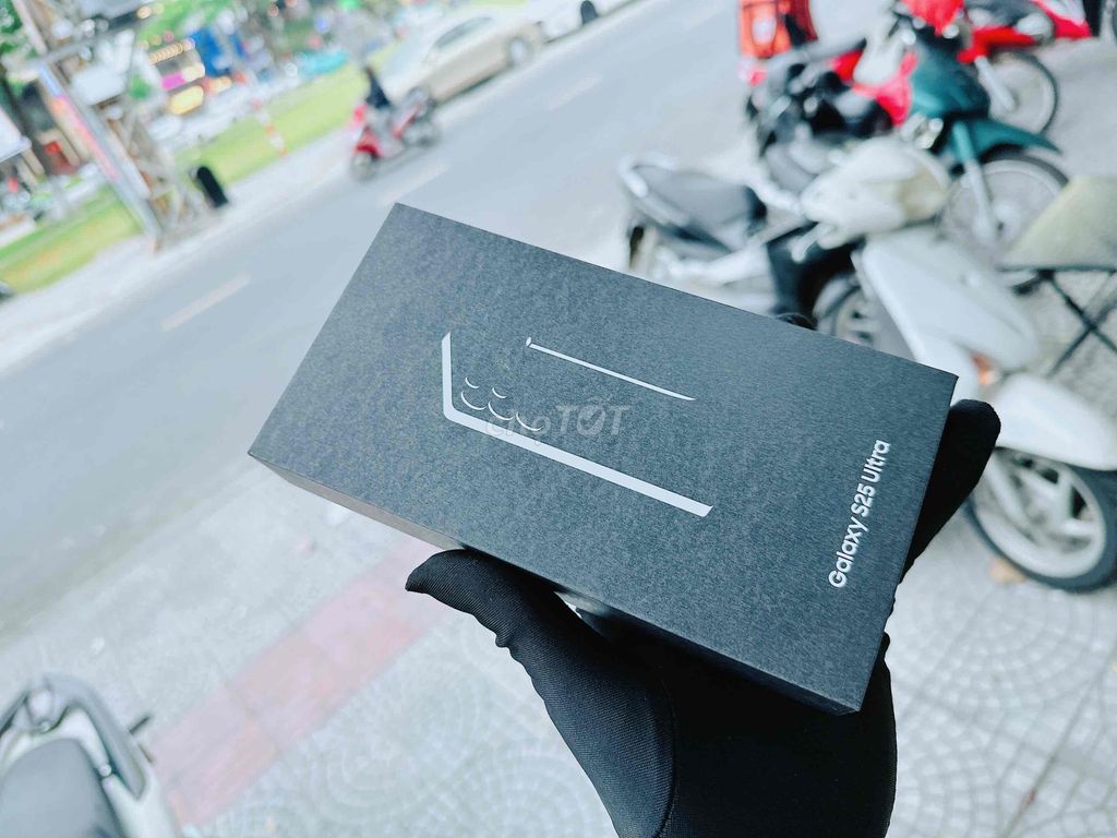 Samsung S25 Ultra 256G xanh lá VN fullbox new 100%. Mua bán Điện thoại tại Quận Hải Châu Đà Nẵng được đăng bởi Hoàng Anh Tuấn hình 1