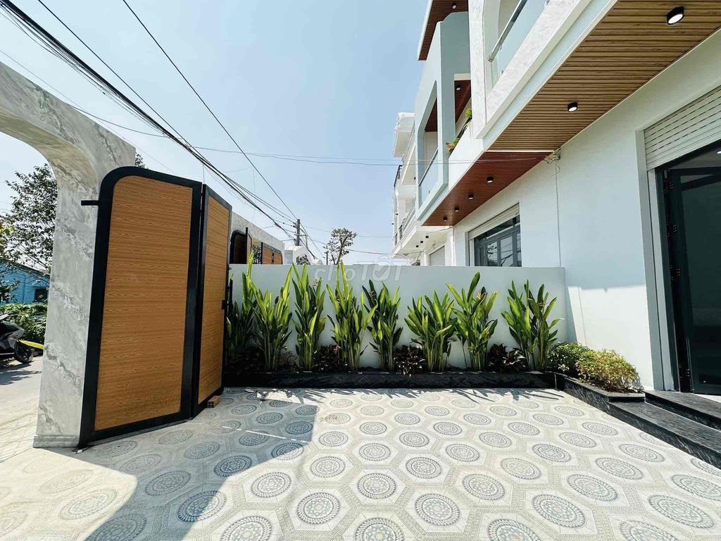 Nhà mới xây ra riêng cho con nhưng không có nhu cầu ở nên bán gấp. Mua bán nhà ở tại Huyện Bình Chánh Tp Hồ Chí Minh được đăng bởi Kim Ngân hình 3