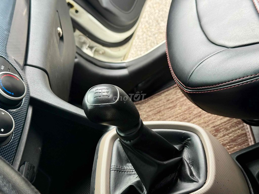 Hyundai Grand i10 2018 Sedan 1.2 MT - 129000 km. Mua bán Ô tô tại Quận Long Biên Hà Nội được đăng bởi Thế Anh hình 9