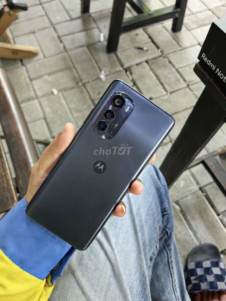Motorola Edge 2022 Đen 99%. Mua bán Điện thoại tại Quận 12 Tp Hồ Chí Minh được đăng bởi Ngọc Hải hình 1