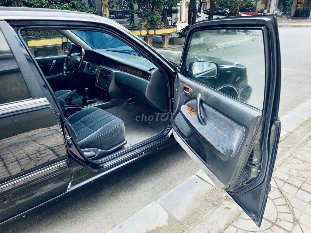 Toyota Crown 1995 - 100000 km. Mua bán Ô tô tại Quận Tây Hồ Hà Nội được đăng bởi Mr Tâm hình 5