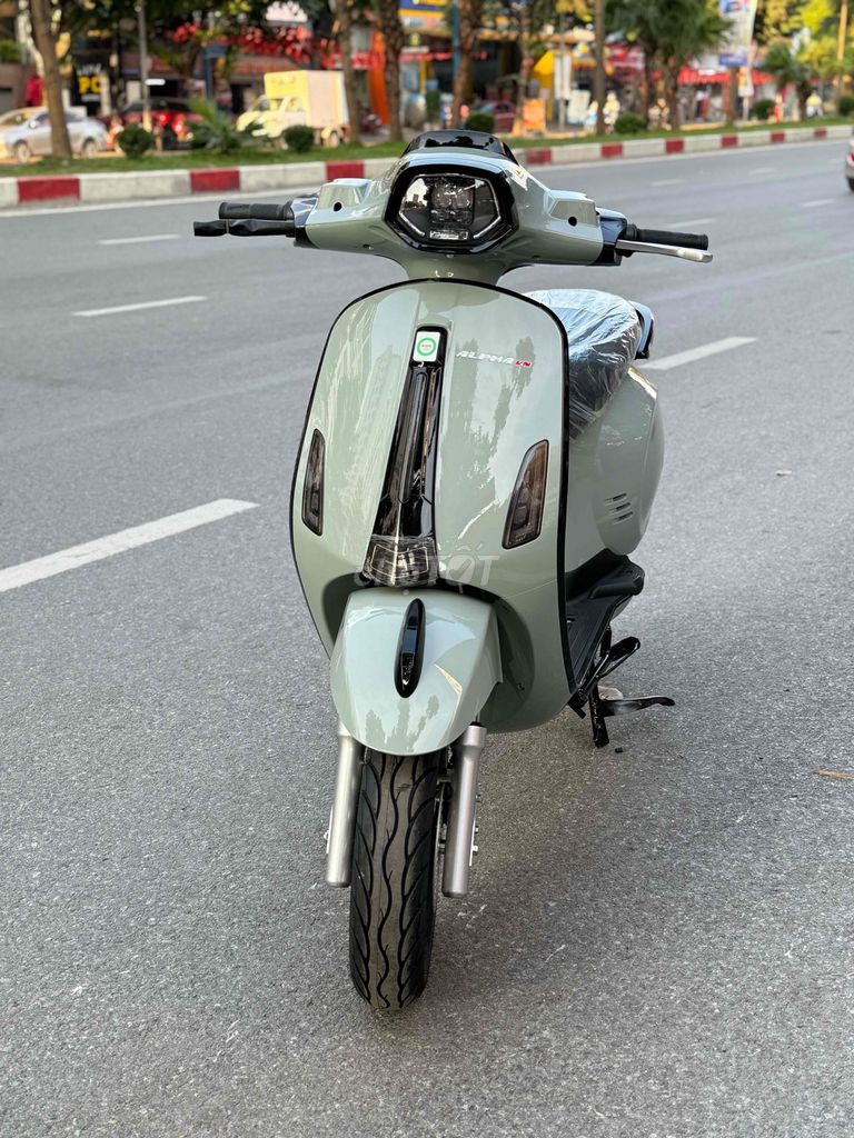 Xe điện Vespa Venus 2k25 bản mới thẻ từ NFC. Mua bán Xe điện tại Quận Cầu Giấy Hà Nội được đăng bởi Xe Điện Uy Tín  hình 5