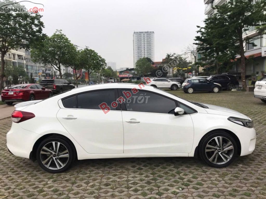 Cerato 1.6AT 2018 màu trắng 5v. Mua bán Ô tô tại Quận Bắc Từ Liêm Hà Nội được đăng bởi Bùi Thắng hình 1