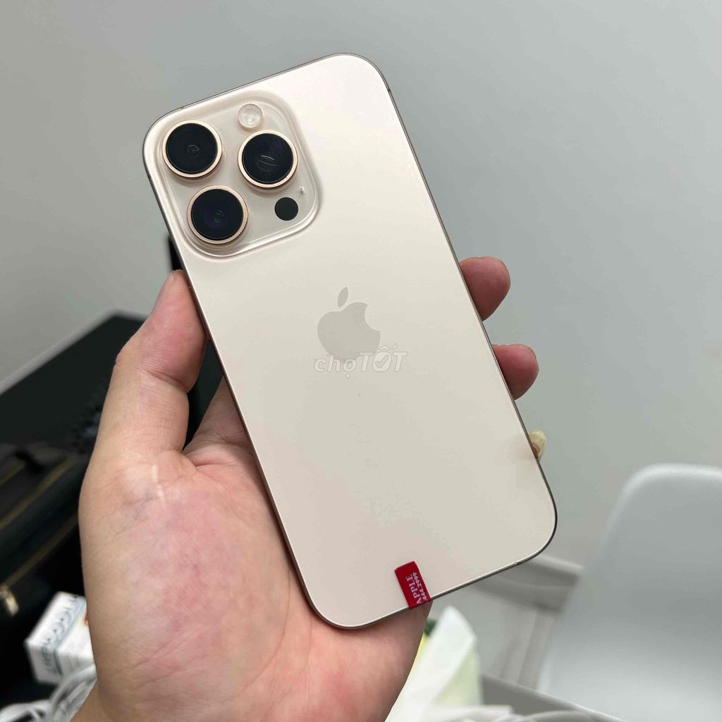 iPhone 16 Pro 128GB Vàng 2 sim vật lý cần gl. Mua bán Điện thoại tại Quận Tây Hồ Hà Nội được đăng bởi Duy Anh hình 1