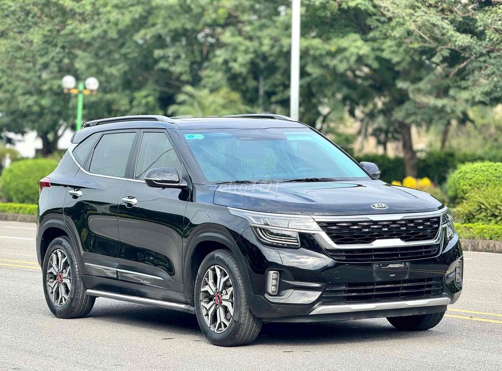 Kia Seltos 2021 1.4 DCT Premium - màu đen