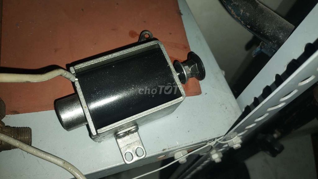 Linh kiện máy may Kim loại 220V. Mua bán Đồ chuyên dụng, Giống nuôi trồng tại Huyện Bình Chánh Tp Hồ Chí Minh được đăng bởi phạm hùng  hình 1