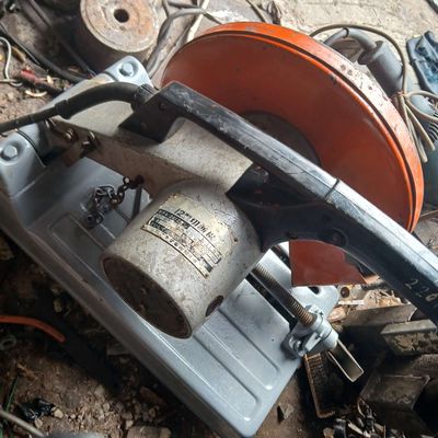 Máy cắt sắt Makita 2412. Mua bán Đồ chuyên dụng, Giống nuôi trồng tại Thành phố Thủ Đức Tp Hồ Chí Minh được đăng bởi Điện cơ vũ Dũng 