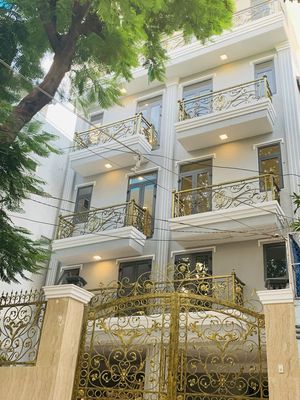 Townhouse 180 m² · 11 bed · Đường Bạch Đằng