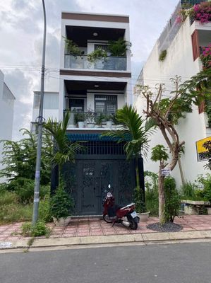 Bán nhà 3 tầng đường số 10 KĐT Lê Hồng Phong 2 - TP Nha Trang. Mua bán nhà ở tại Thành phố Nha Trang Khánh Hòa được đăng bởi Nguyễn Văn Tú