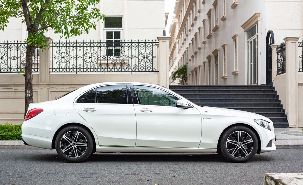 Mercedes Benz C200 2018 - 48000 km. Mua bán Ô tô tại Thành phố Thủ Đức Tp Hồ Chí Minh được đăng bởi H2T Auto hình 7