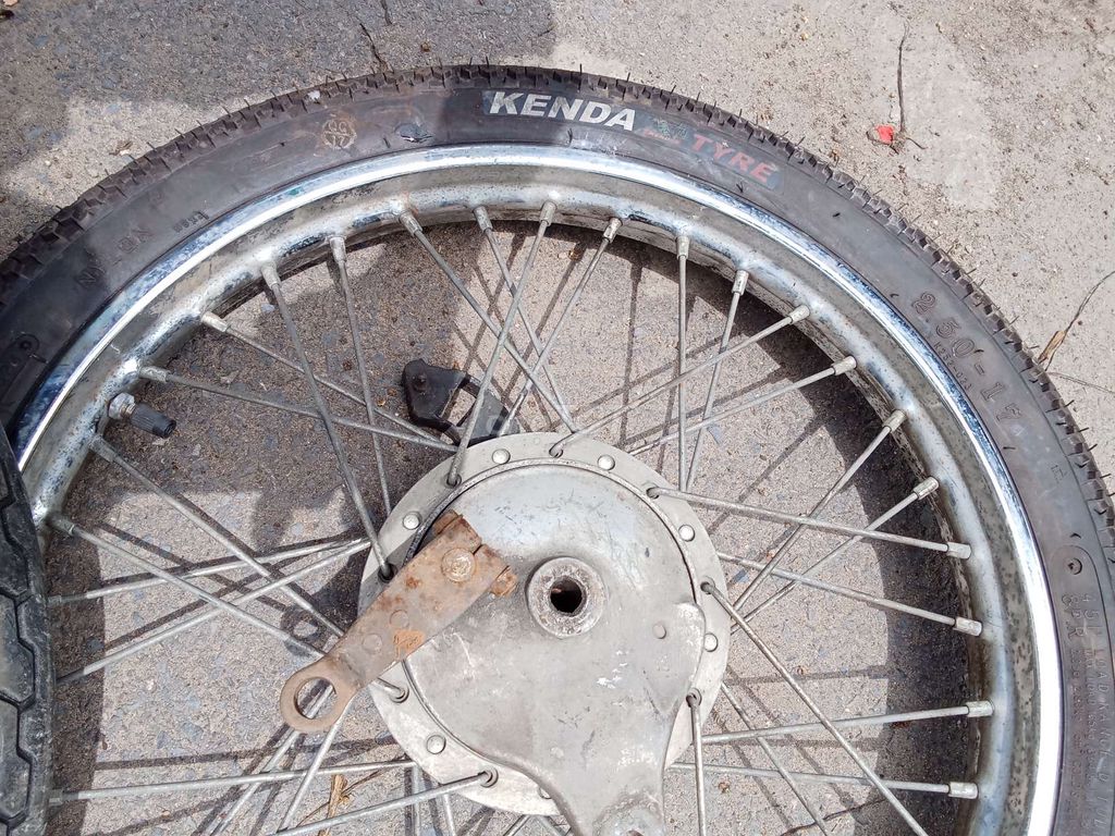 Cặp bánh Cub 81 zin nhật. Mua bán Phụ tùng xe tại Quận Bình Thạnh Tp Hồ Chí Minh được đăng bởi A Hùng hình 2