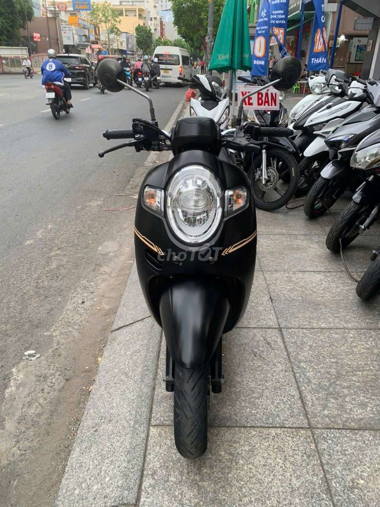 Honda scoopy 2021 mới 90% bstp chính chủ