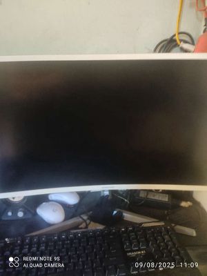 bán màn samsung 27inc cong lỗi nhẹ.. Mua bán Phụ kiện (Màn hình, Chuột...) tại Quận Thanh Xuân Hà Nội được đăng bởi duc long