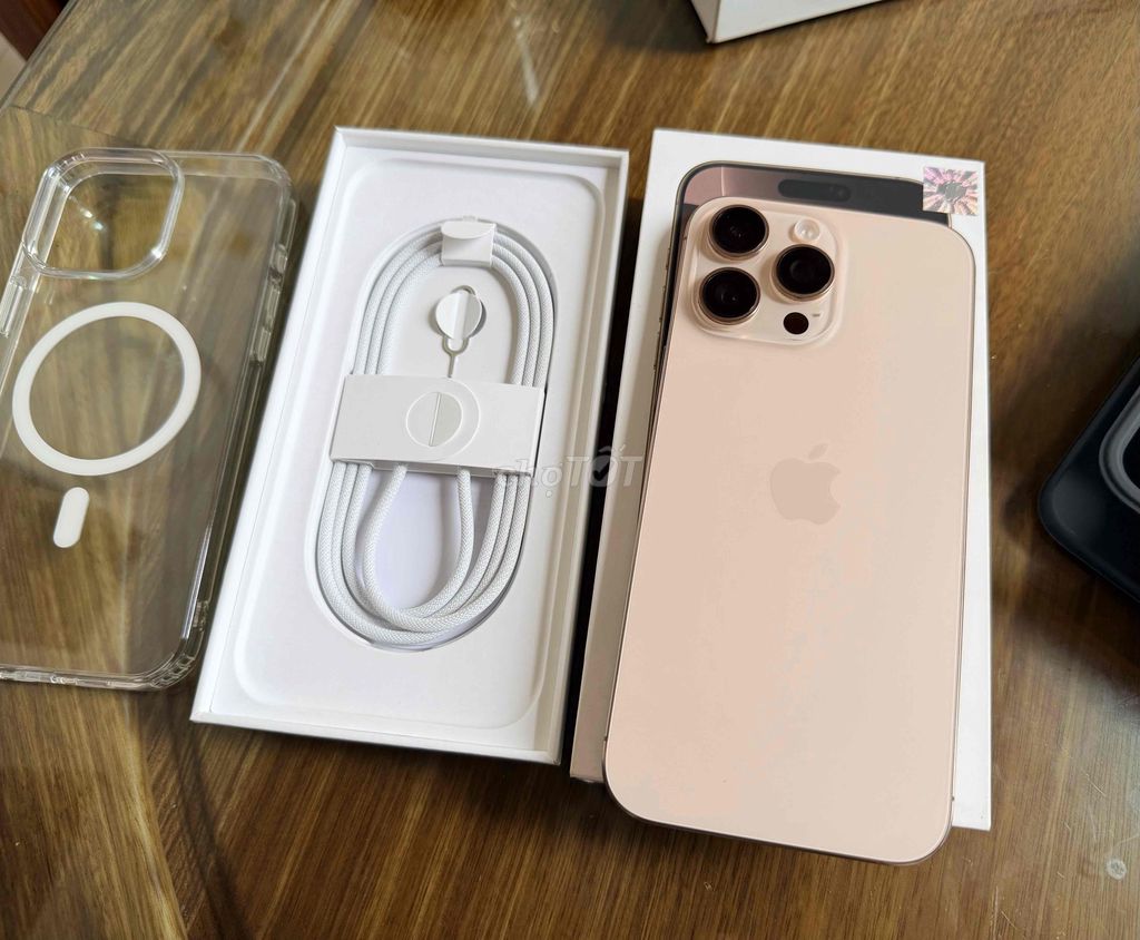 iPhone 16 Pro Max 256GB Vàng VN/A. Mua bán Điện thoại tại Thành phố Buôn Ma Thuột Đắk Lắk được đăng bởi Hoàng hình 1