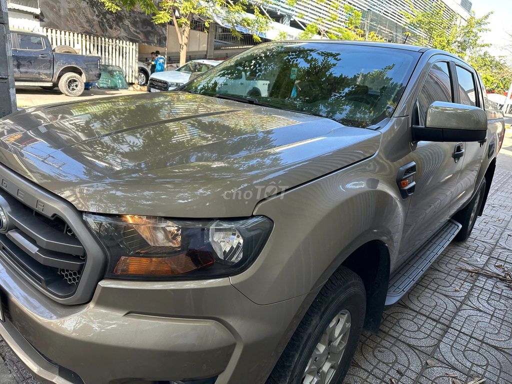 Ford Ranger XLS 2019, bảo hành 2026 hỗ trợ vay 75%. Mua bán Ô tô tại Quận Tân Phú Tp Hồ Chí Minh được đăng bởi Đức hình 4