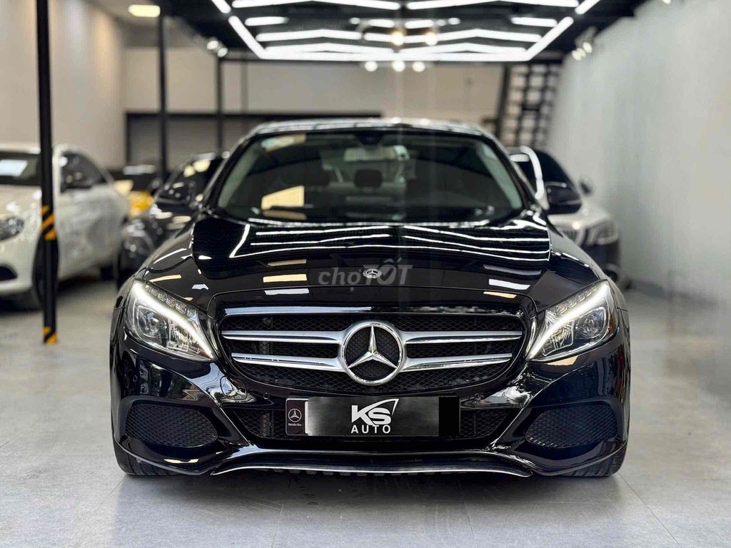 Mercedes Benz C200 model 2018. Mua bán Ô tô tại Quận 8 Tp Hồ Chí Minh được đăng bởi Khoa nguyễn hình 2