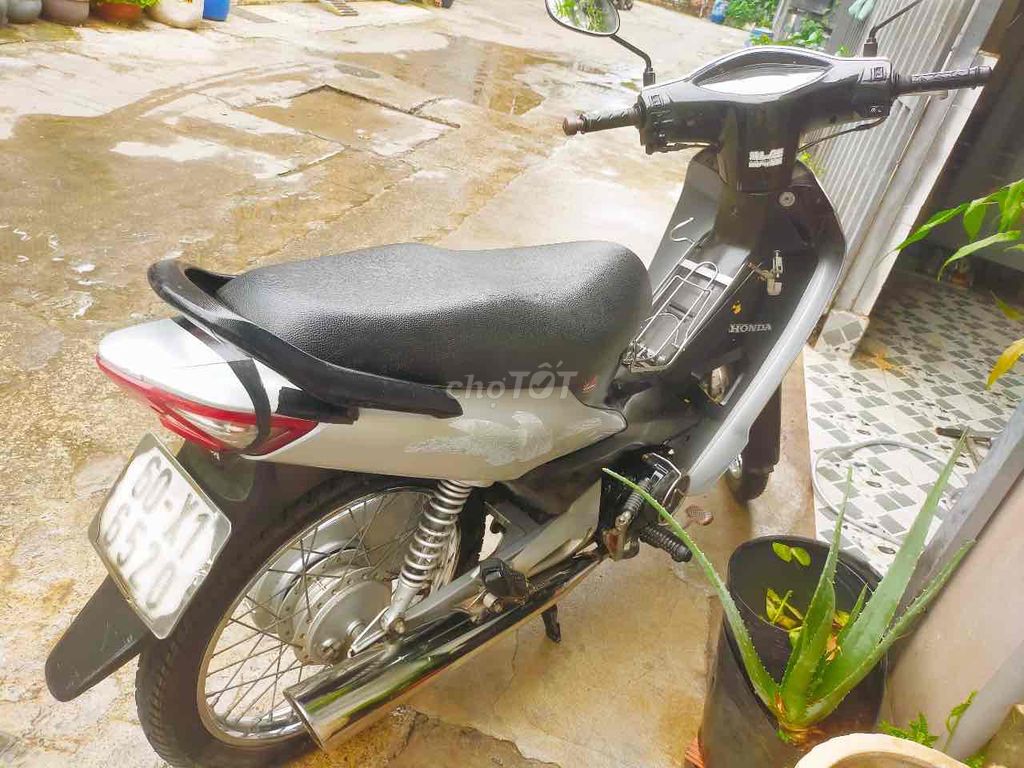 cần bán xe. Mua bán Xe máy tại Thành phố Dĩ An Bình Dương được đăng bởi Quốc Đạt hình 2