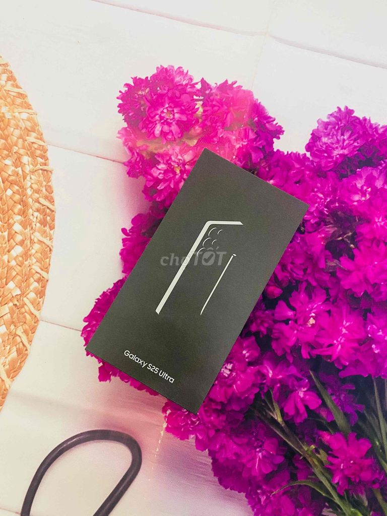 Samsung Galaxy S25 Ultra mới. Mua bán Điện thoại tại Quận Ngũ Hành Sơn Đà Nẵng được đăng bởi Chuyên Hàng Công Ty hình 1