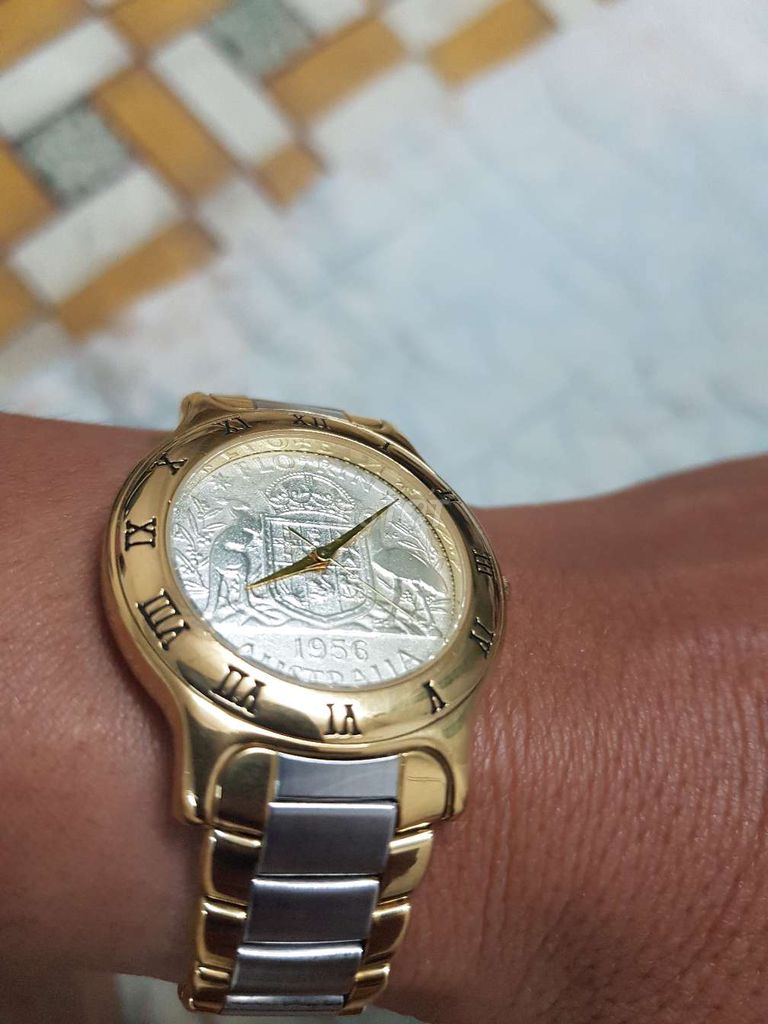 Đồng hồ COIN WATCH