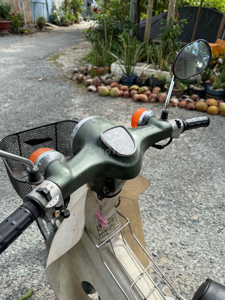 HONDA SUPPER CÚP 81. kim vàng giọt lệ. 1 chủ sài.. Mua bán Xe máy tại Thành phố Vĩnh Long Vĩnh Long được đăng bởi Lê Công hình 8