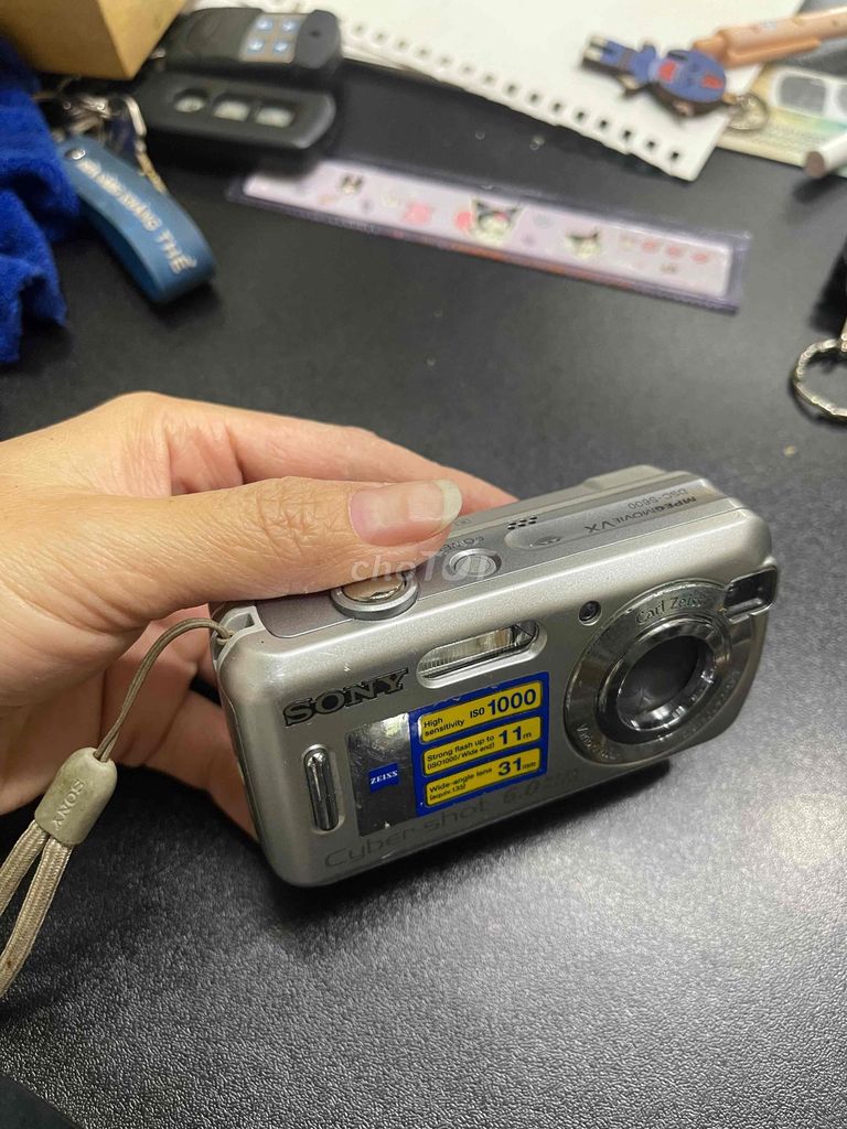 Máy ảnh Sony Cyber-shot 6.0. trưng bày. Mua bán Máy ảnh, Máy quay tại Quận Phú Nhuận Tp Hồ Chí Minh được đăng bởi  Bông Lê chuyên sỉ và lẻ âm thanh Nhật Mỹ hình 1