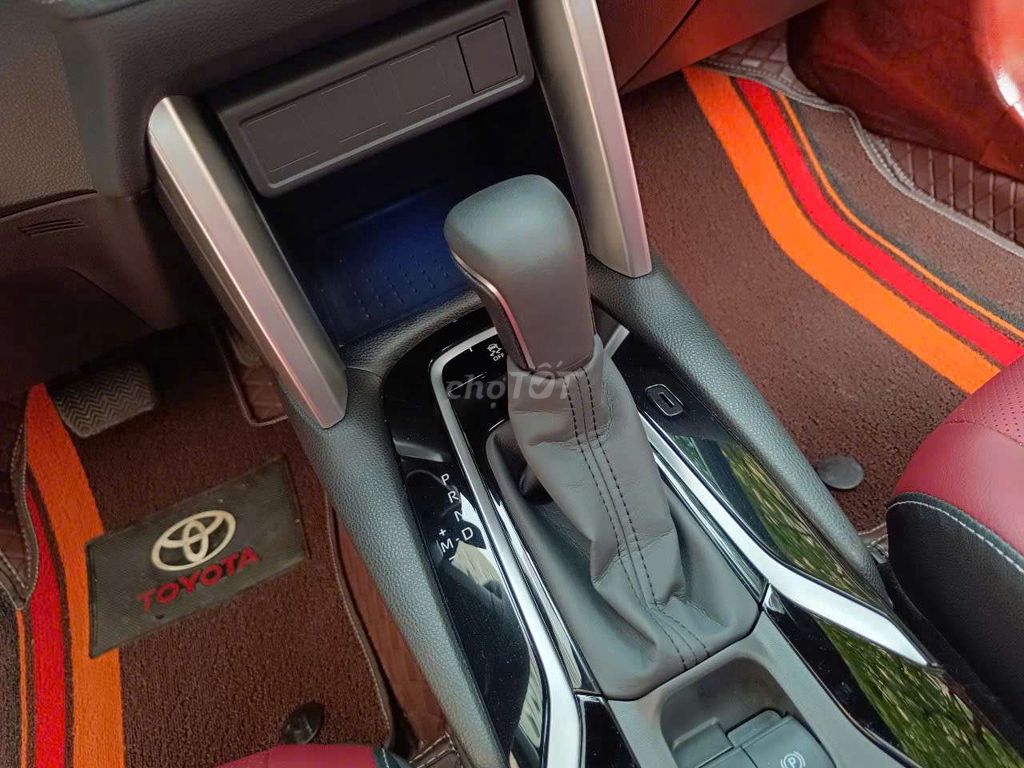 Toyota Cross 2025 1.8V - 1200 km