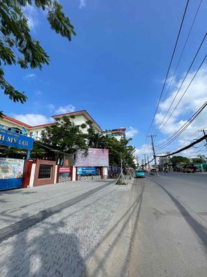 chủ gui bán căn nhà mặt tiền nguyễn thị định phường cát lái