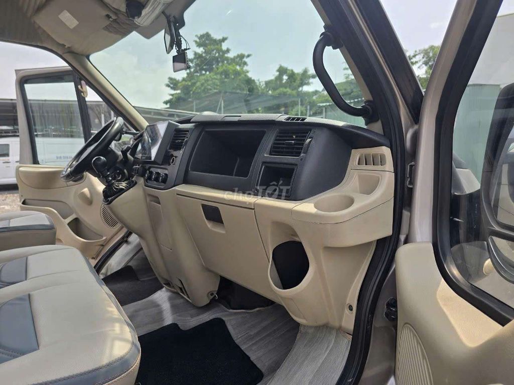 Cần bán xe fordtransit 2018 đưa rước nhân viên. Mua bán Ô tô tại Thị xã Duyên Hải Trà Vinh được đăng bởi Việt QR hình 6