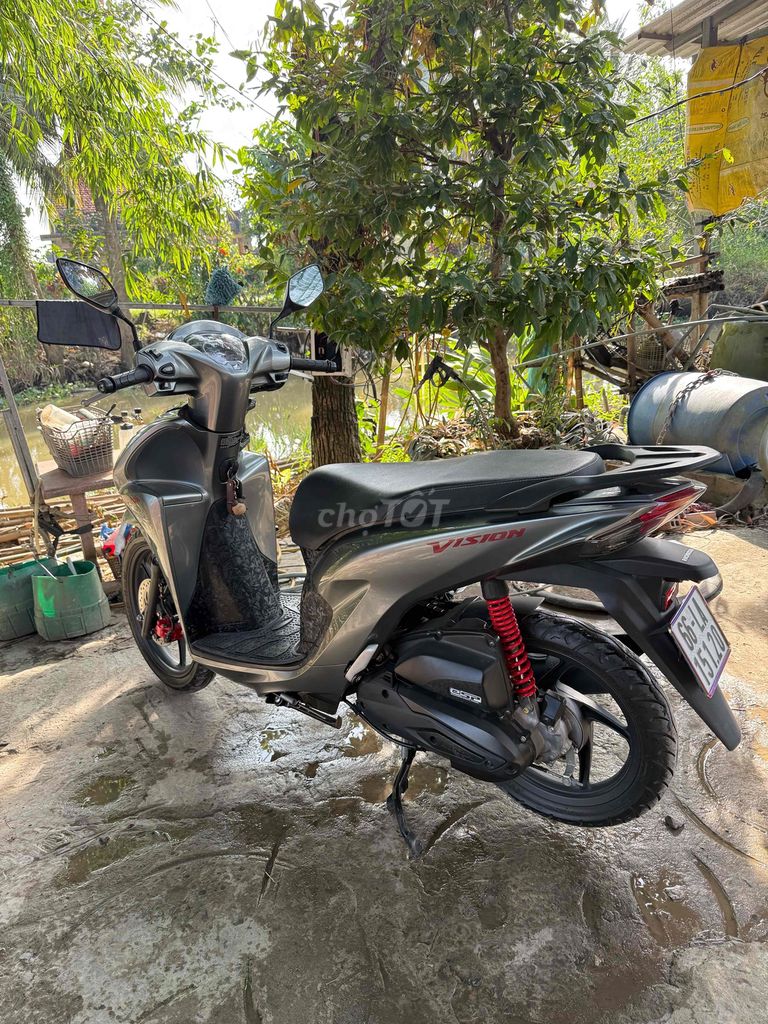 Honda Vision 2024 Xám ghi 4000 km. Mua bán Xe máy tại Huyện Lai Vung Đồng Tháp được đăng bởi Hoài Tính hình 9