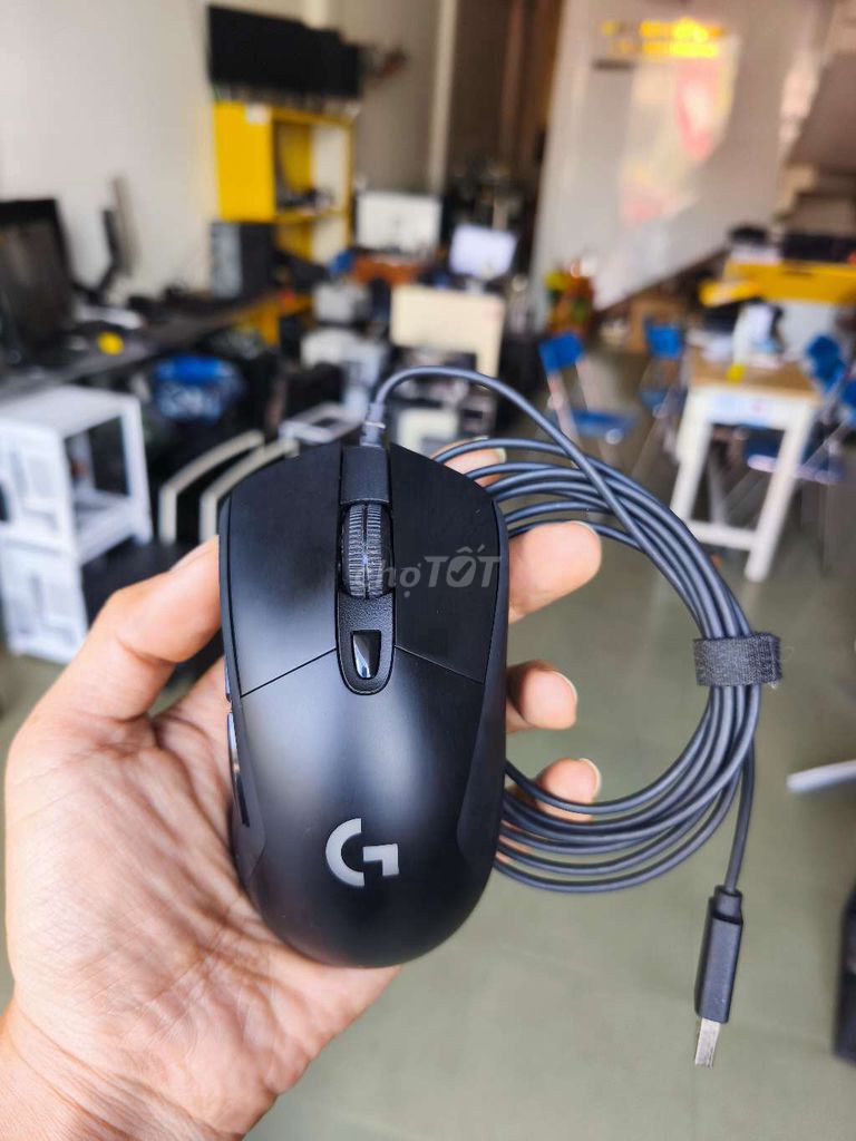 Chuột Logitech G403 HERO Đã sử dụng. Mua bán Phụ kiện (Màn hình, Chuột...) tại Thành phố Quảng Ngãi Quảng Ngãi được đăng bởi Hoài Thanh hình 1