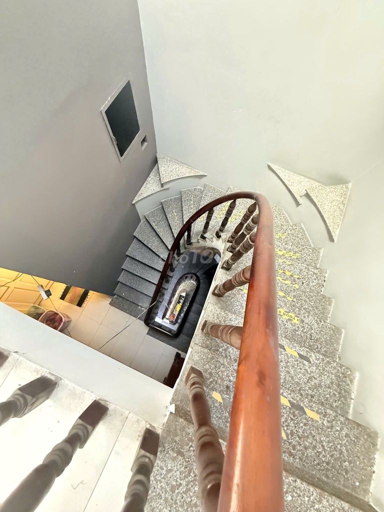 QUẬN 11 - MẶT TIỀN HẼM KD - LẠC LONG QUÂN - 4 TẦNG BTCT - GIÁ 8,5 TỶ - ảnh 3