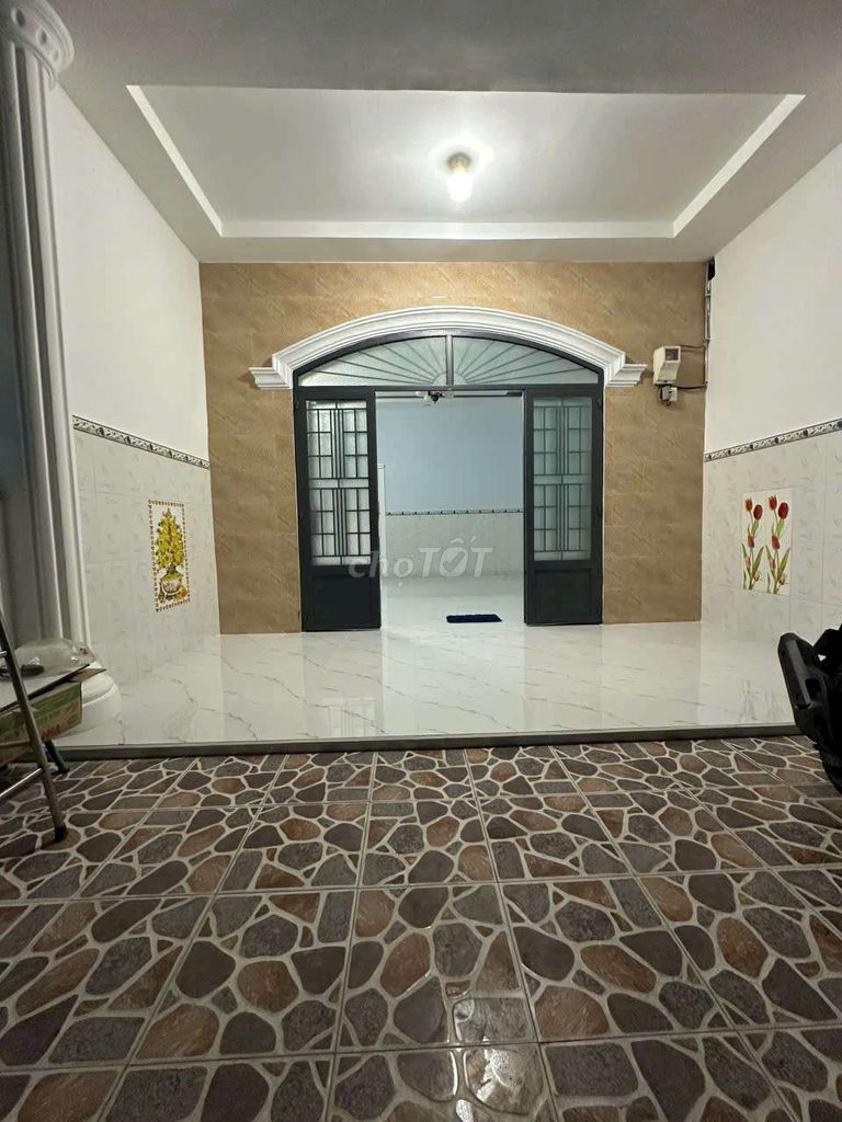 Chủ giảm 200 triệu! Nhà: 5x20 Phú Thọ  gần Lê Hồng Phong, ô tô vào nhà