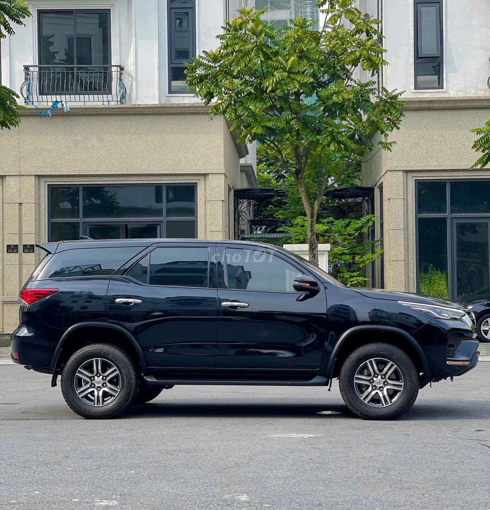 Toyota Fortuner 2.4L 4x2 AT 2024- 27000 km. Mua bán Ô tô tại Quận Long Biên Hà Nội được đăng bởi Trường AN NAM AUTO hình 4