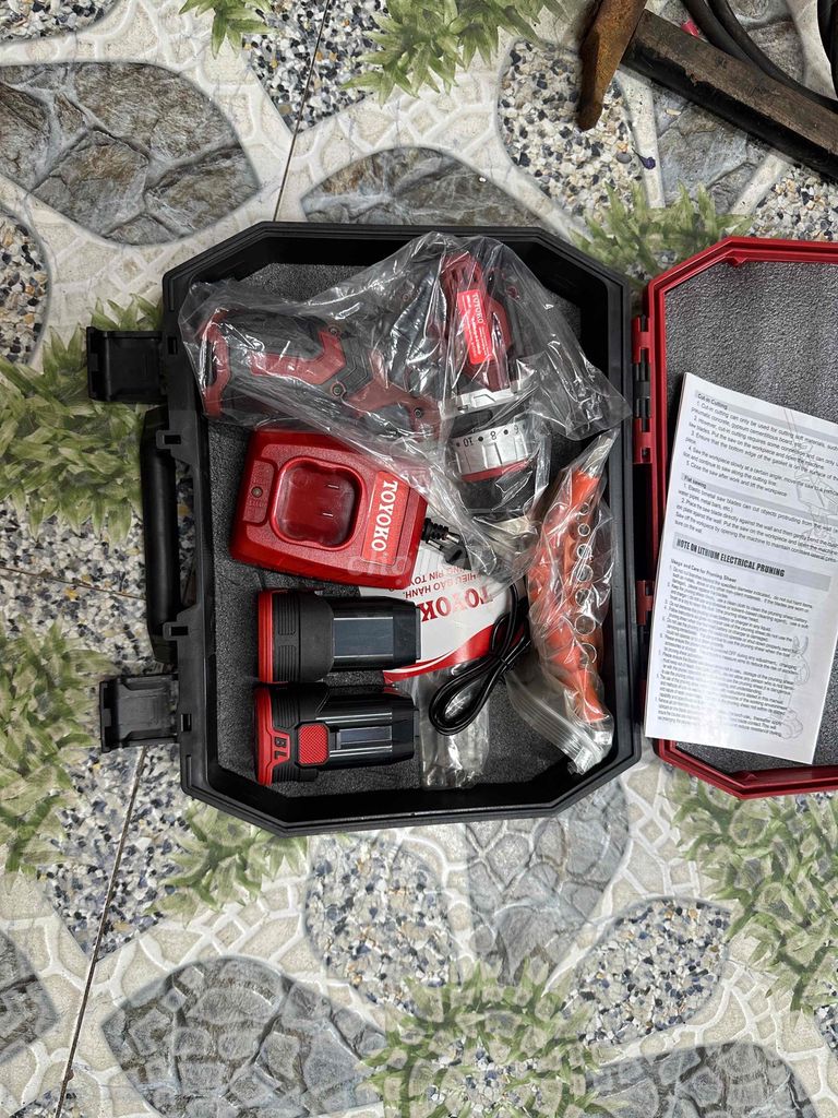 Máy khoan pin Toyoko 250 10 cell Đỏ Đen. Mua bán Đồ chuyên dụng, Giống nuôi trồng tại Huyện Hòa Thành Tây Ninh được đăng bởi huynh hau hình 1
