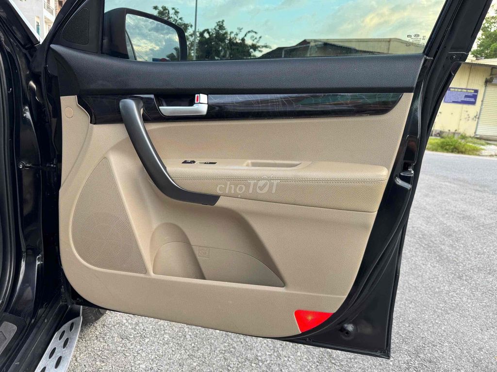 Kia Sorento 2017 2WD 2.2 DATH - 102000 km. Mua bán Ô tô tại Huyện Gia Lộc Hải Dương được đăng bởi Nhất Tín Ô Tô Hải Dương hình 8