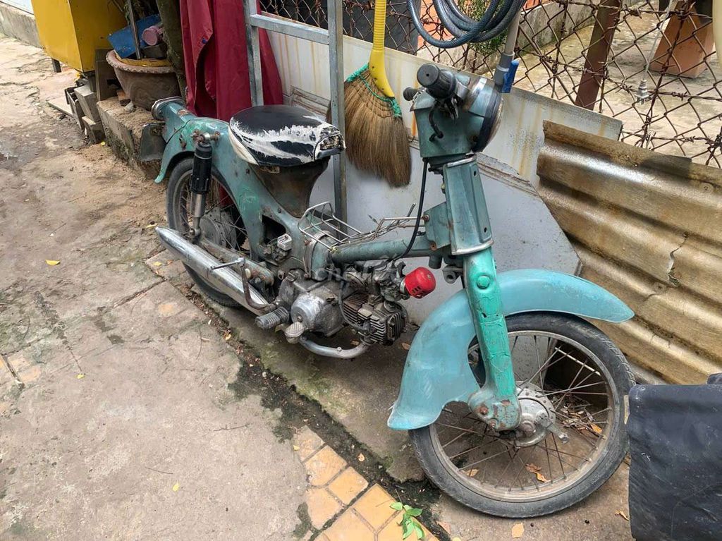 Cần bán cúp 50cc có giấy tờ đầy đủ