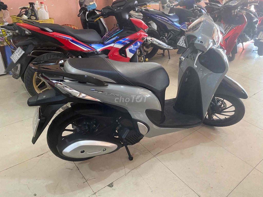 Honda SH Mode ABS 2022 Xám. Mua bán Xe máy tại Thành phố Thủ Đức Tp Hồ Chí Minh được đăng bởi nguyễn minh hiếu hình 3